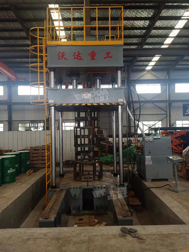 200噸電機(jī)定子轉(zhuǎn)子軸承壓裝液壓機(jī)客戶(hù)現(xiàn)場(chǎng)